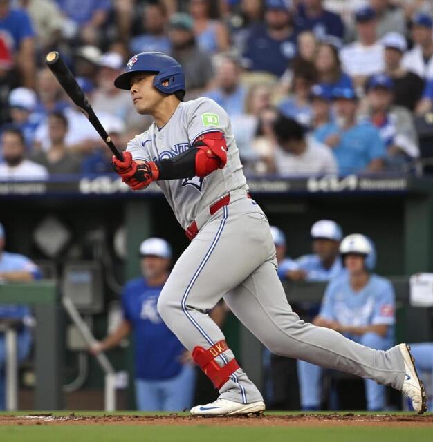 岡本がメジャー移籍後初の１試合４安打