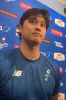 試合後に取材に応じる大谷（撮影・小林信行）