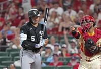 　カージナルス戦の９回、空振り三振に倒れたホワイトソックス・村上＝セントルイス（共同）