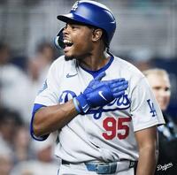四回にメジャー初本塁打を放ったデポーラ（ロサンゼルス・ドジャース提供）