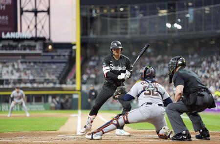 　タイガース戦の１回、四球を選んだホワイトソックス・村上＝シカゴ（共同）