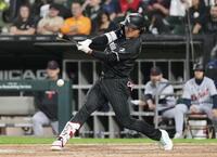 　タイガース戦の６回、一ゴロに倒れるホワイトソックス・村上＝シカゴ（共同）
