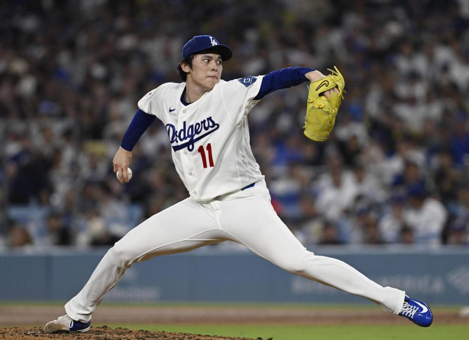 　パドレス戦の４回に登板したドジャース・佐々木朗＝ロサンゼルス（共同）