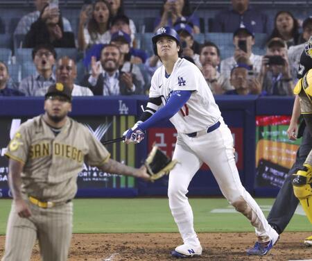 　パドレス戦の７回、中飛に倒れたドジャース・大谷＝ロサンゼルス（共同）