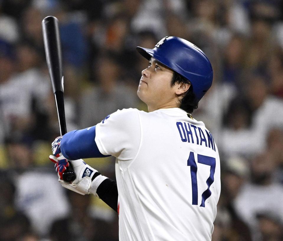 　パドレス戦の７回、中飛に倒れたドジャース・大谷＝ロサンゼルス（共同）