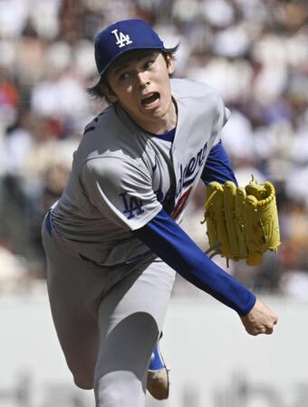 ５回に３番手で登板した佐々木（共同）