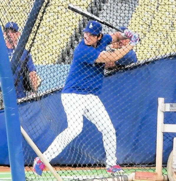 屋外フリー打撃を行った大谷（撮影・小林信行）