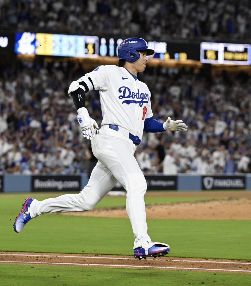 　ブレーブス戦の５回、左前打を放ったドジャース・大谷＝ロサンゼルス（共同）