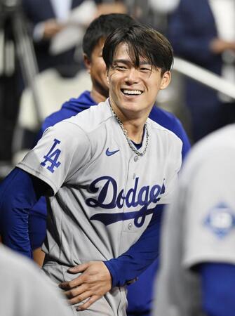 　ブレーブス戦で７回を投げ終え笑顔を見せる山本＝アトランタ（共同）