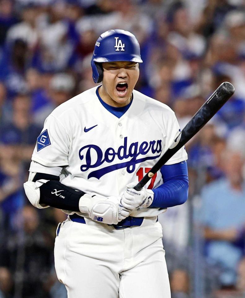６回、四球を選ぶドジャース・大谷（共同）