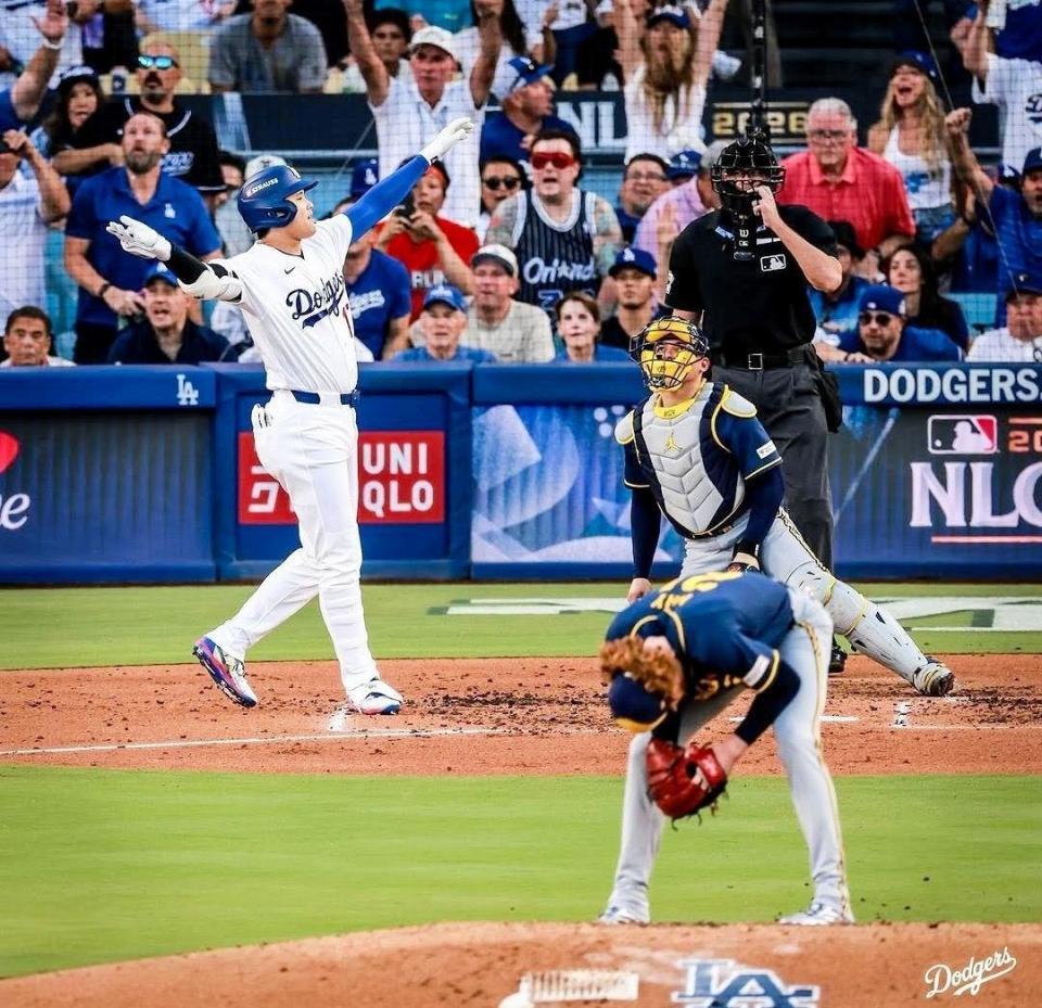 ２回、３ランを放って絶叫する大谷とうなだれるメイ（ロサンゼルス・ドジャース提供）