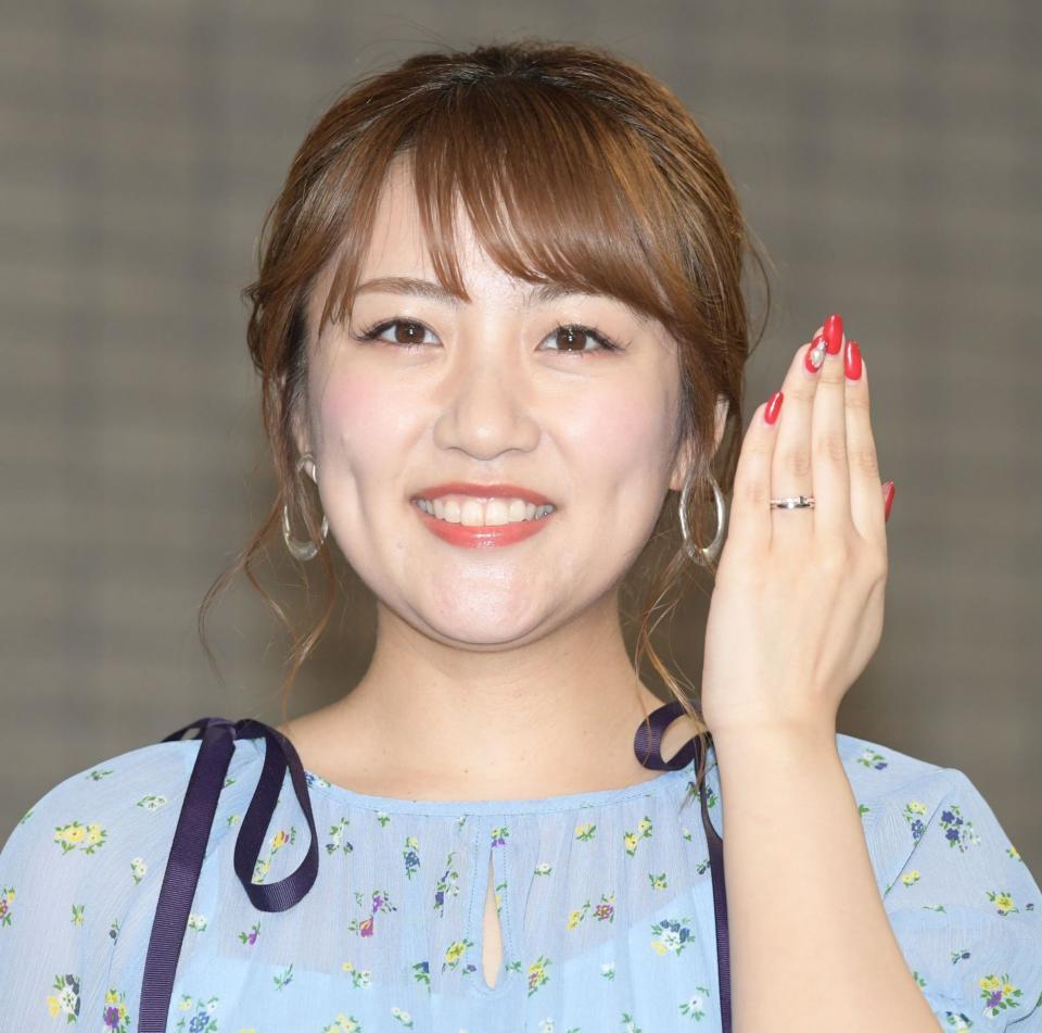 高橋みなみ、結婚会見で定番ポーズに感激「やってみたかった！」 動画作業 スポーツ デイリースポーツ Online