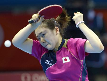 　３回戦でロシア選手を破った福原愛（共同）