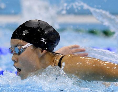 　女子２００メートルバタフライ決勝　２分５秒４８で３位になった星奈津美＝水泳センター（共同）
