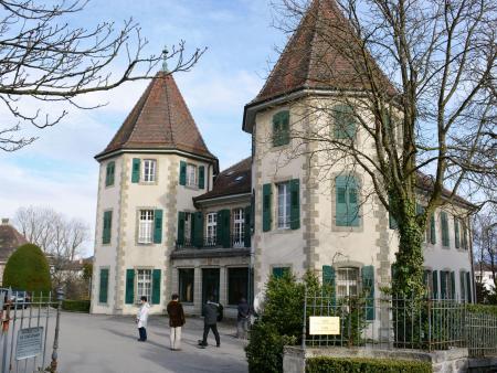 　スイス・ローザンヌのスポーツ仲裁裁判所本部（共同）