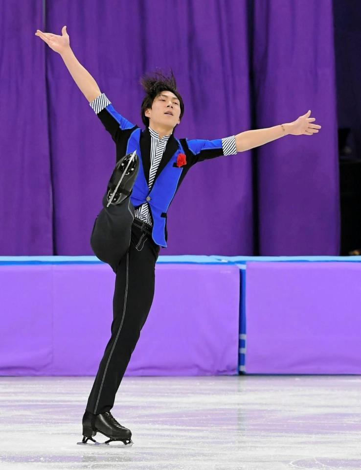 熱演する田中刑事＝江陵（撮影・高部洋祐）