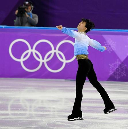 熱演する羽生結弦＝江陵（撮影・高部洋祐）