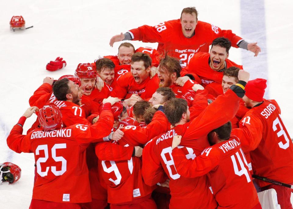 延長の末、ドイツを下して金メダル獲得を決め、大喜びするＯＡＲの選手たち＝江陵（共同）