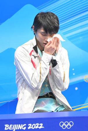 　キスアンドクライに座る羽生結弦（撮影・高部洋祐）