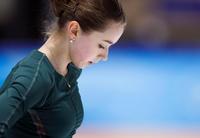 　公式練習で調整するカミラ・ワリエワ（共同）