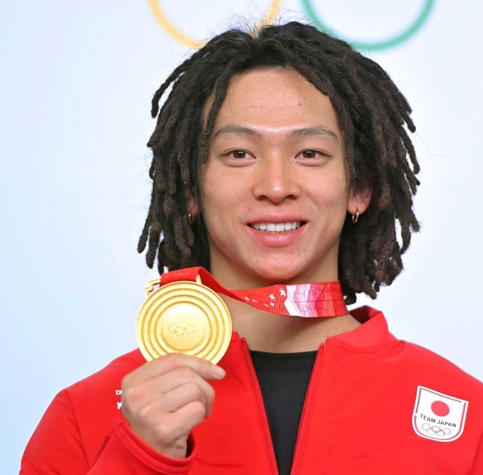新品非売品 即配送◎ 北京2022公式首飾り 羽生結弦 平野歩夢着用
