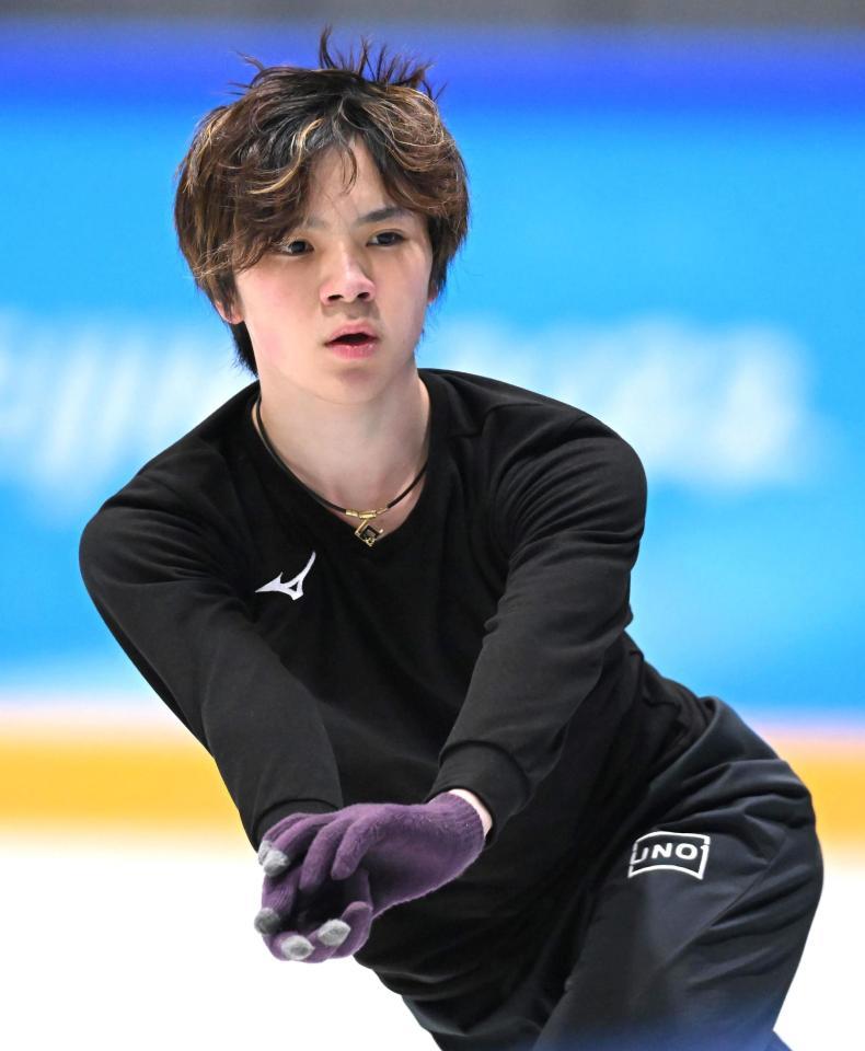 　練習で調整する宇野昌磨（撮影・堀内翔）