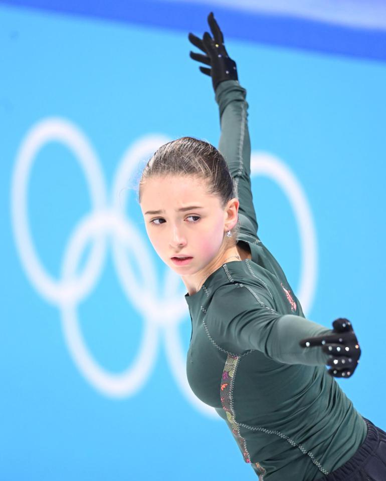 　公式練習で調整するワリエワ（撮影・堀内翔）