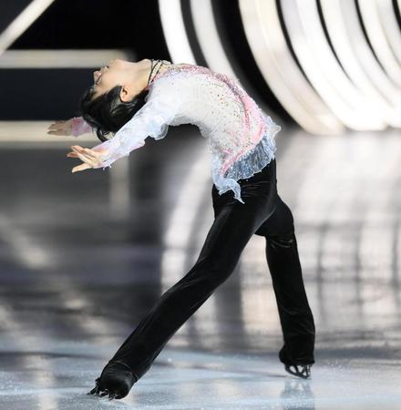 　エキシビションに登場した羽生結弦（撮影・堀内翔）