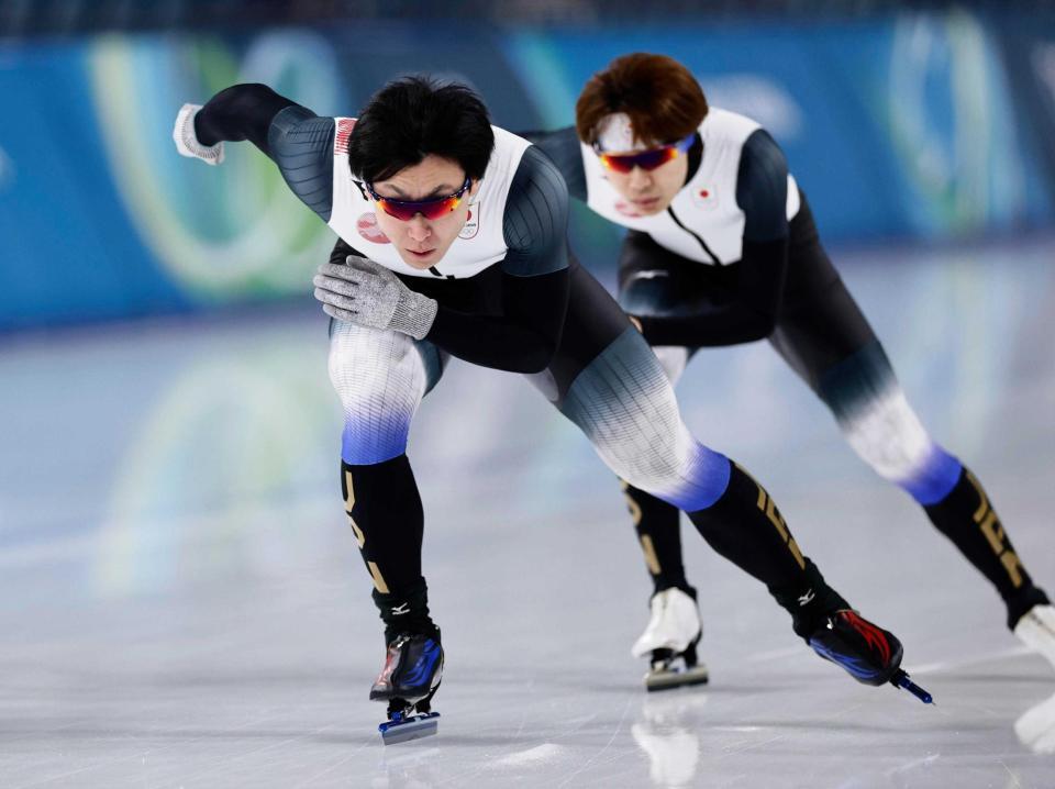 　調整する新濱立也。奥は山田和哉（共同）