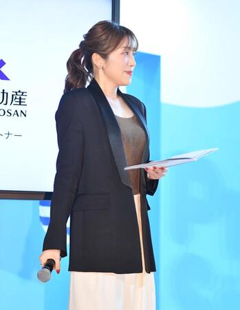 ＭＣを務める中川安奈（撮影・開出牧）