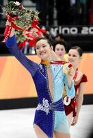 金メダルを獲得した荒川静香さん＝２００６年２月