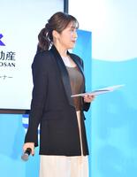 ＭＣを務める中川安奈（撮影・開出牧）