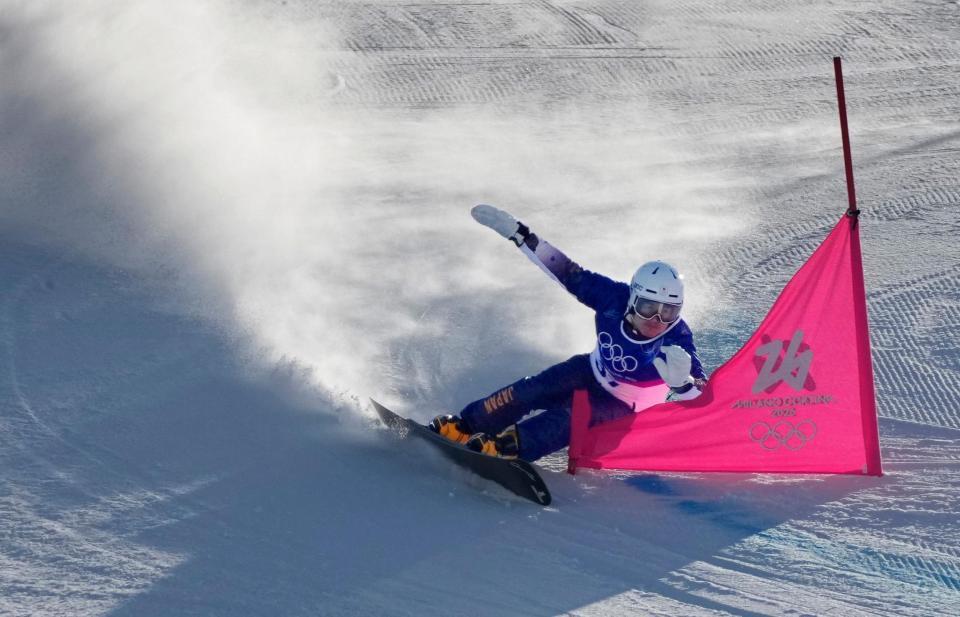 男子パラレル大回転予選　滑走する斯波正樹＝リビーニョ（共同）