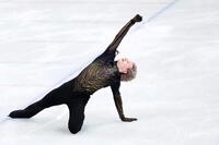 団体男子フリー　演技するイリア・マリニン（共同）