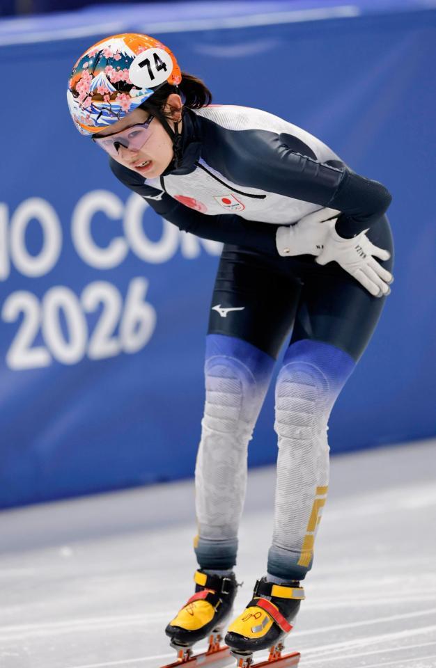 女子５００メートル予選のレースを終えた金井莉佳＝ミラノ（共同）