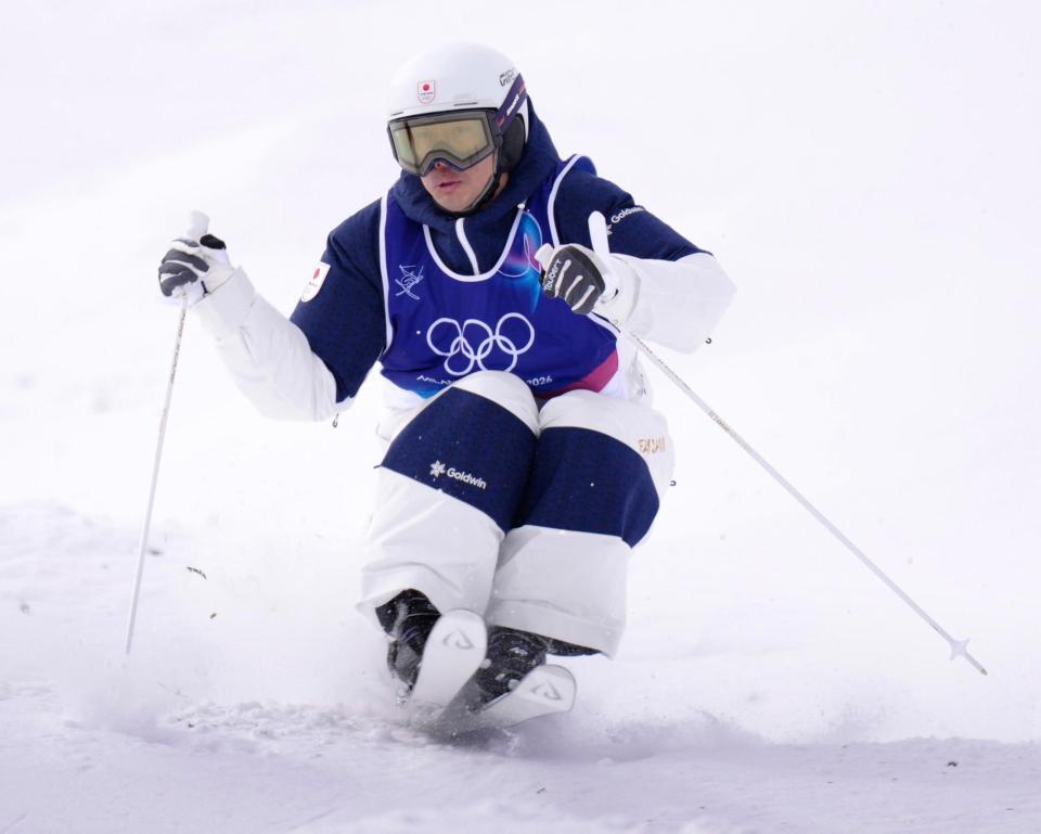 コブを攻める堀島行真＝リビーニョ（共同）