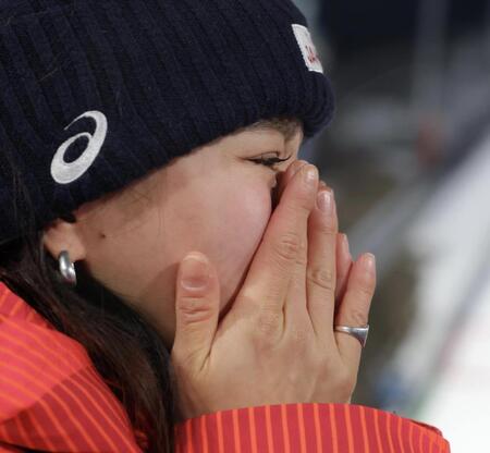 銅メダル獲得に涙する高梨沙羅（撮影・吉澤敬太）