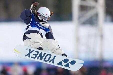 エアを決める工藤璃星＝リビーニョ（共同）