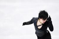 男子ＳＰ　演技する三浦佳生（共同）