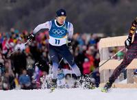 後半距離で力走する渡部暁斗＝テーゼロ（共同）