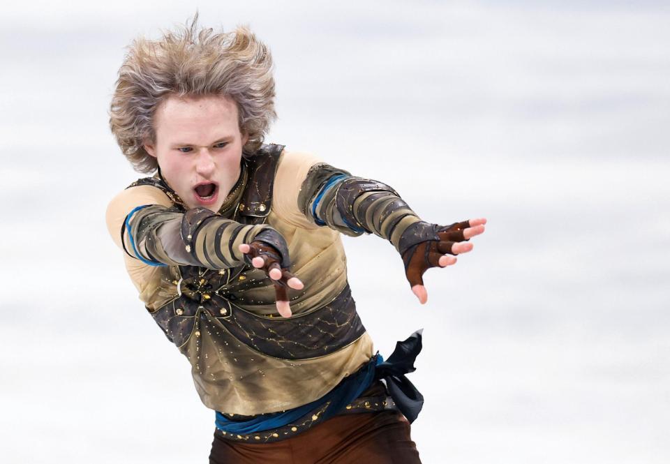 男子ＳＰ　演技するイリア・マリニン＝ミラノ（共同）