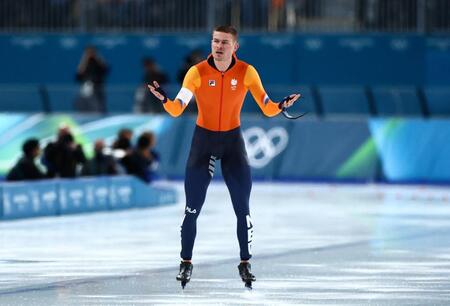 接触でメダルを逃したオランダのベンネマルス（写真提供：ロイター／アフロ）