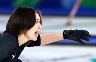 日本－スウェーデン　第２エンド、指示を出す吉村（共同）