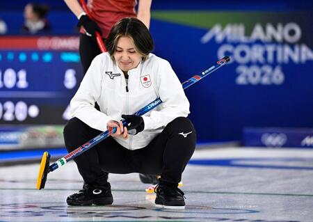 日本－デンマーク　第９エンド、ショットを外した吉村＝コルティナダンペッツォ（共同）