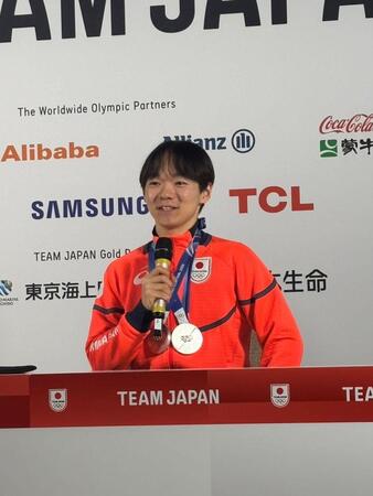 会見した鍵山優真