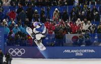 　男子ハーフパイプ決勝　演技する戸塚優斗＝リビーニョ（共同）