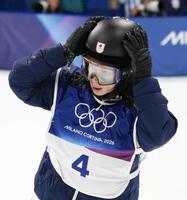 　男子ハーフパイプ決勝３回目を終えた平野歩夢＝リビーニョ（共同）