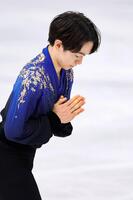 男子フリーの演技を終え、手を合わせる鍵山優真（共同）