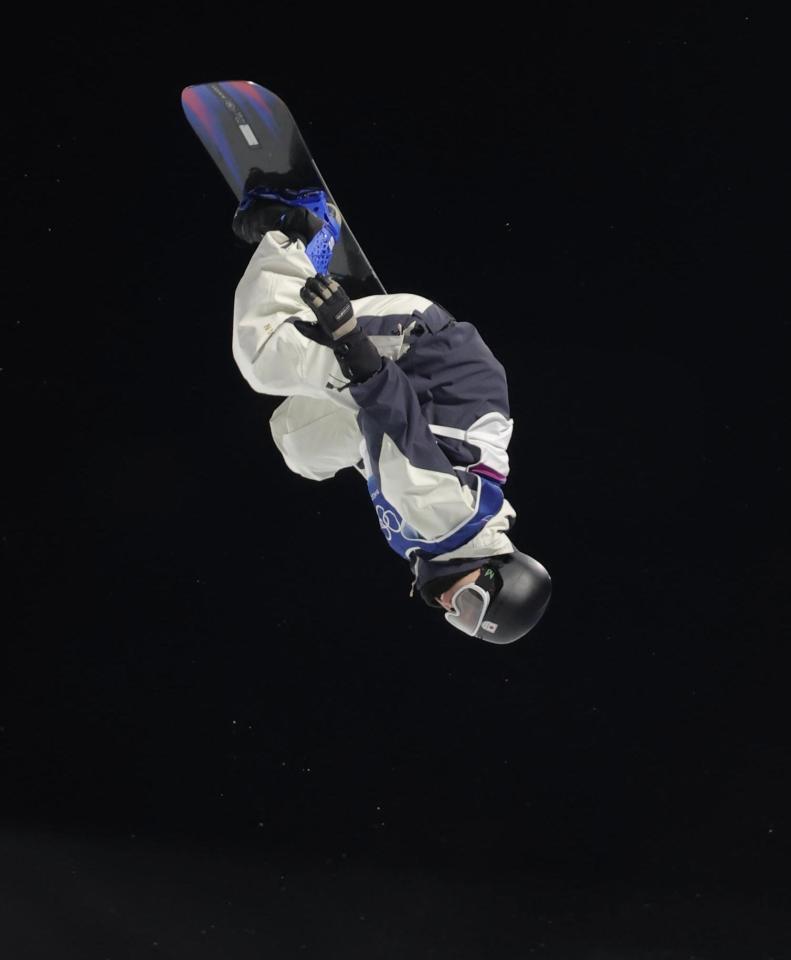 エアトリックを決める山田琉聖（撮影・吉澤敬太）