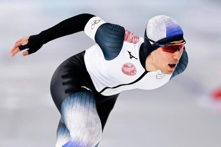 男子５００メートル　滑走する倉坪克拓＝ミラノ（共同）